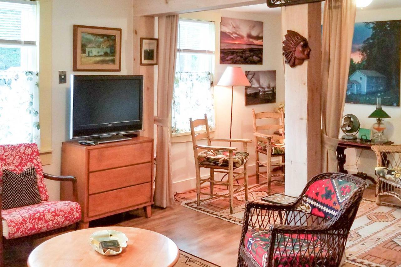 Rustic-Chic Cottage With Yard And Grill - Near Hiking! Northfield Exteriér fotografie